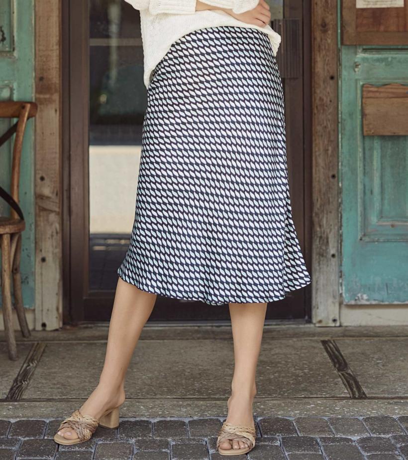 Women Grace Midi Skirt - Graphic Leaves | Hatley Bottoms